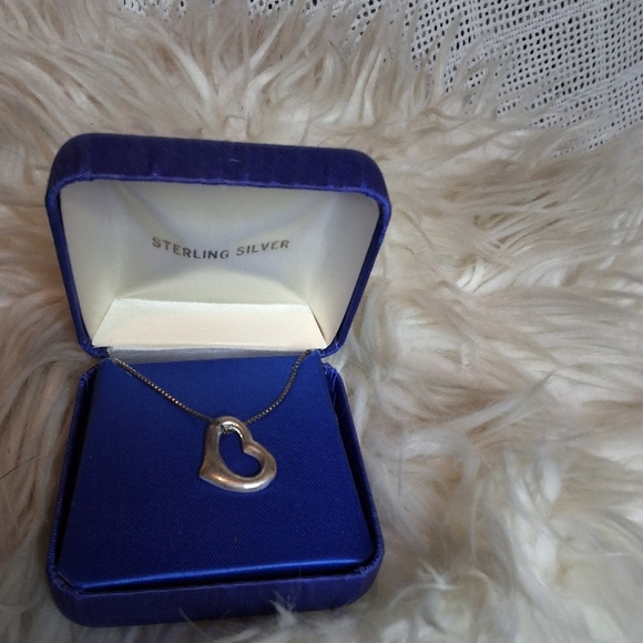 Vintage newstock sterling heart necklace in box - Picture 7 of 7